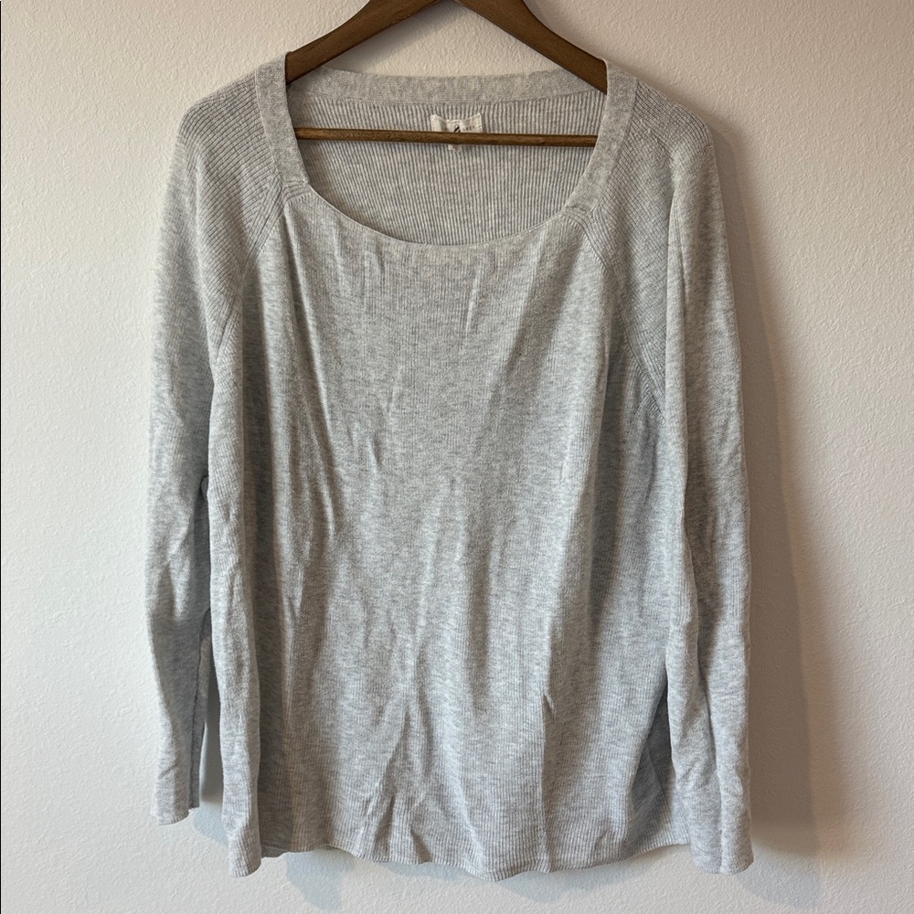 Lou and grey light sweater